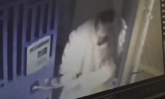 成都女子在小区被害 门禁被指不严